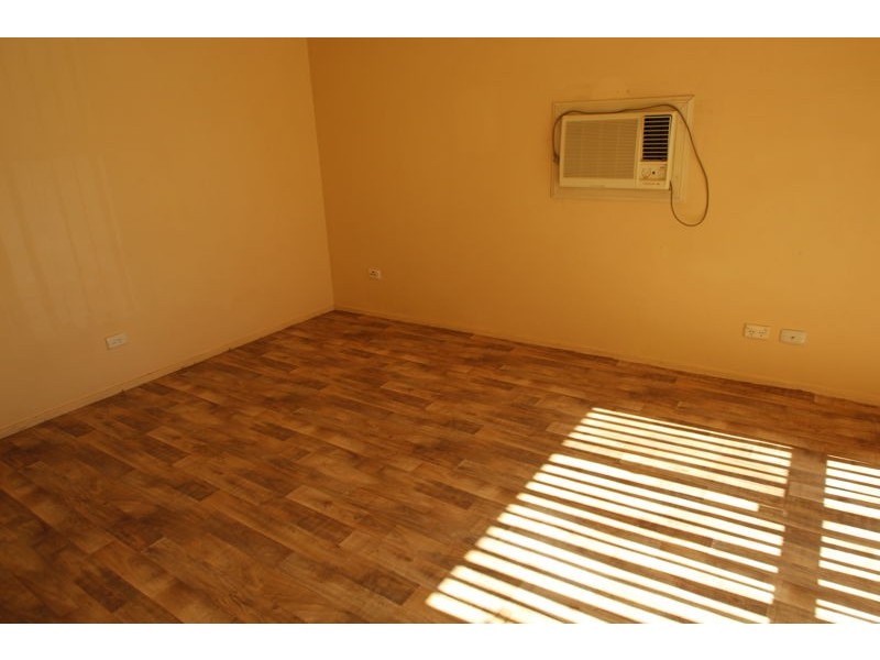 25 Plowman Rd Minto, Minto NSW 2566