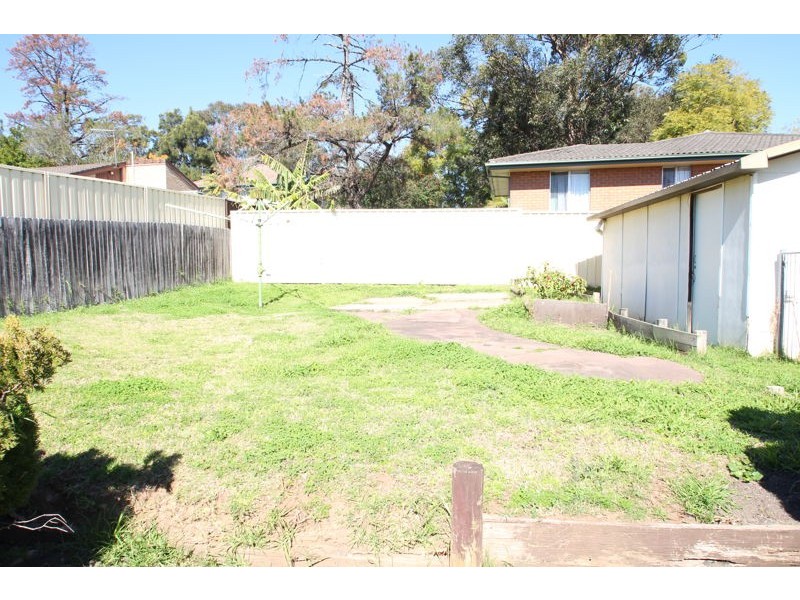 25 Plowman Rd Minto, Minto NSW 2566