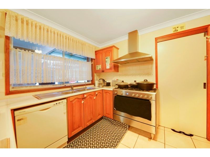 25 Hewitt Place, Minto NSW 2566