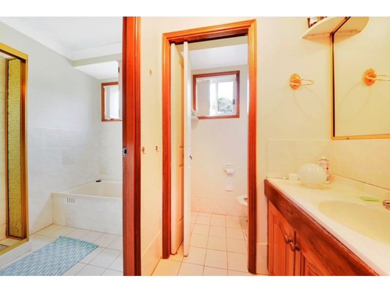 25 Hewitt Place, Minto NSW 2566