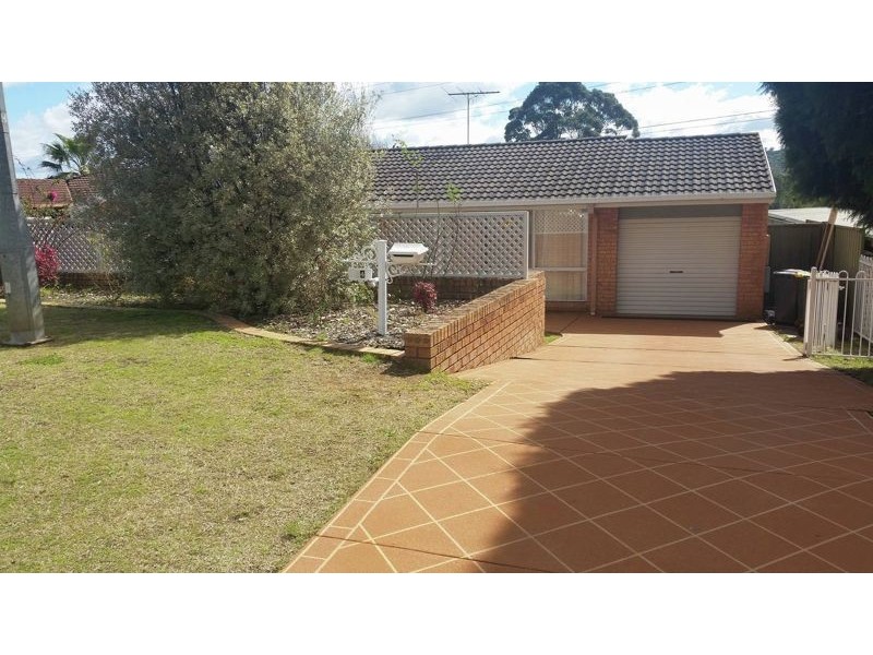 24 LOCHALSH ST, St Andrews NSW 2566