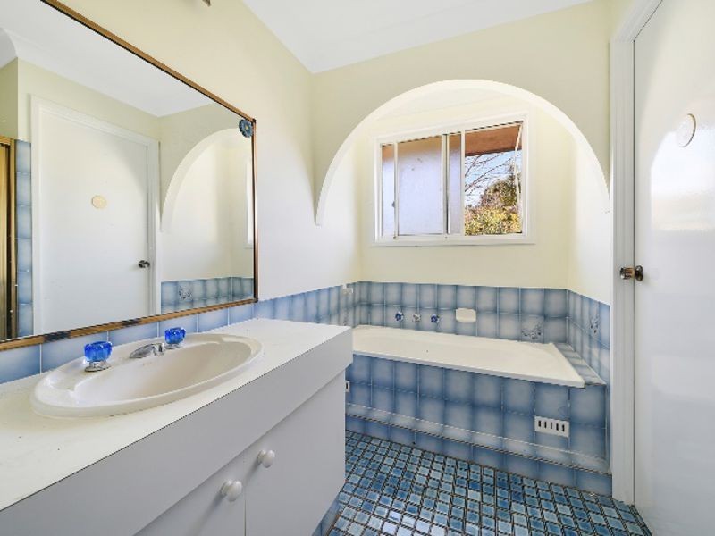 4 IVERS PLACE, Minto NSW 2566