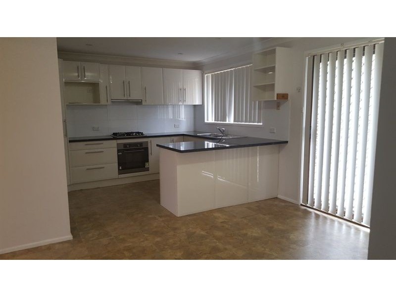 2 PARNELL CLOSE, Minto NSW 2566