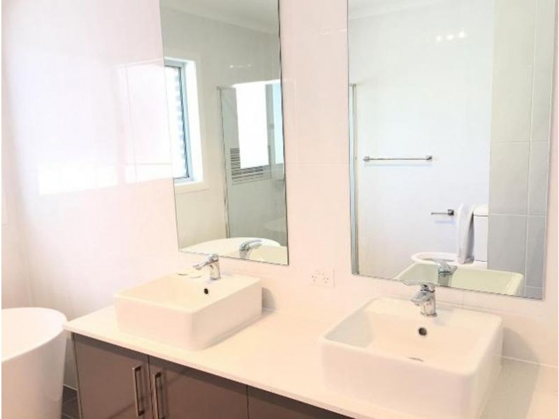 188 EAGLEVIEW RD, Minto NSW 2566