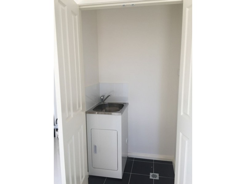 15A Guernsey Ave, Minto NSW 2566