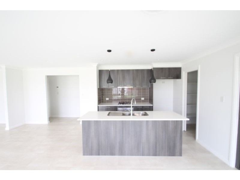 342 Riverside Dr, Airds NSW 2560