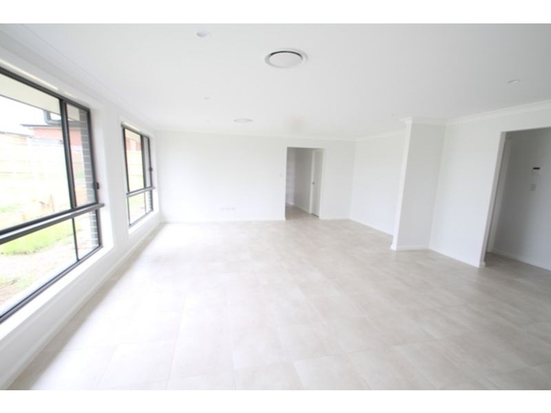 342 Riverside Dr, Airds NSW 2560