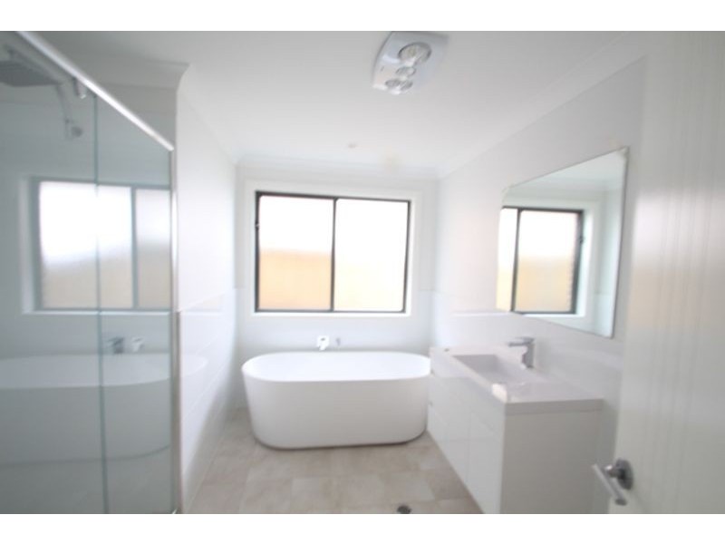 342 Riverside Dr, Airds NSW 2560