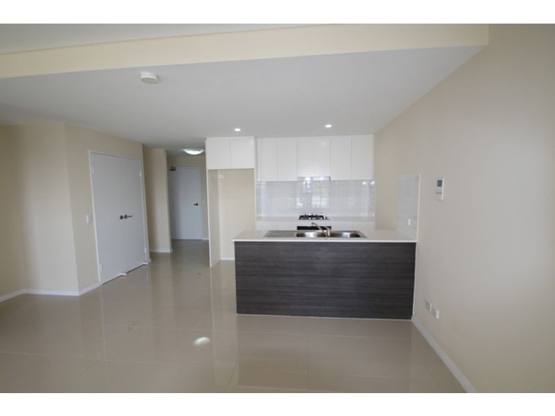 69/2-10 Tyler St, Campbelltown NSW 2560