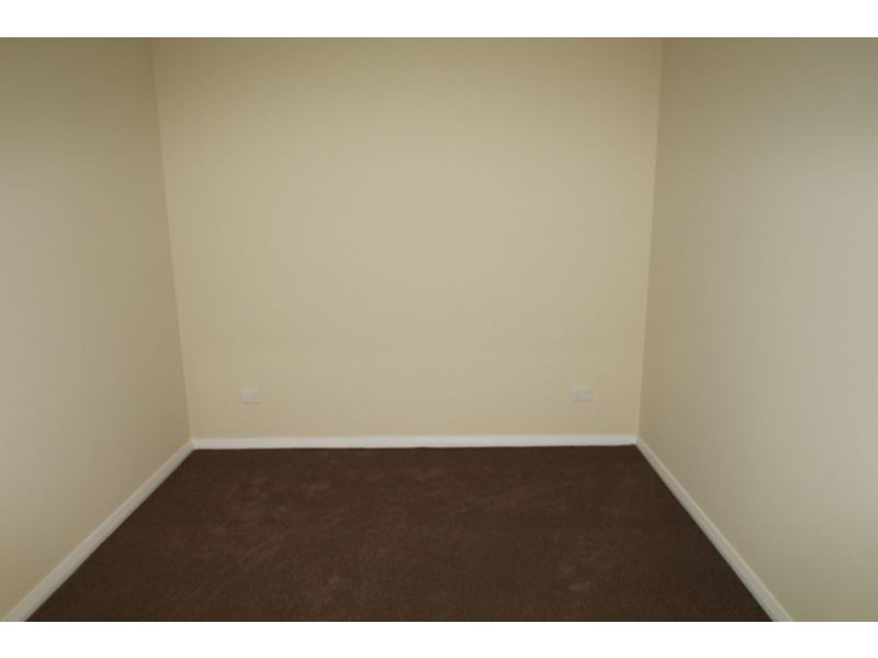 69/2-10 Tyler St, Campbelltown NSW 2560