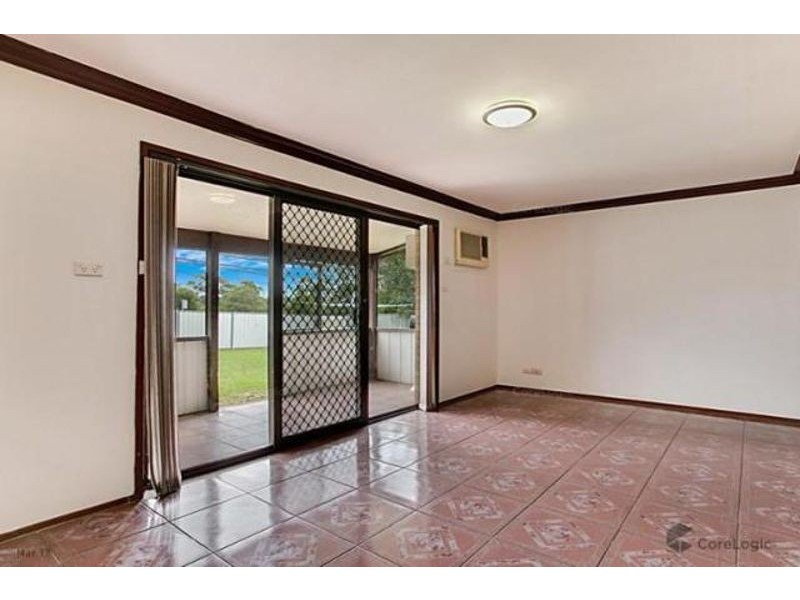 9 Kiriwina place, Glenfield NSW 2167