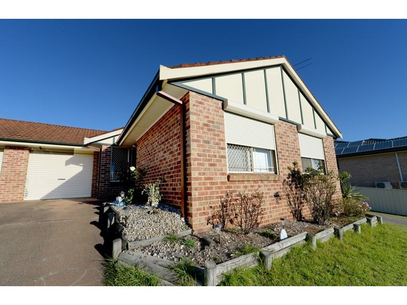 2/60 North Steyne Road, Woodbine NSW 2560