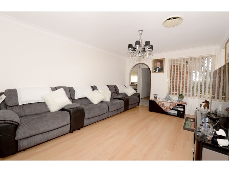 2/60 North Steyne Road, Woodbine NSW 2560