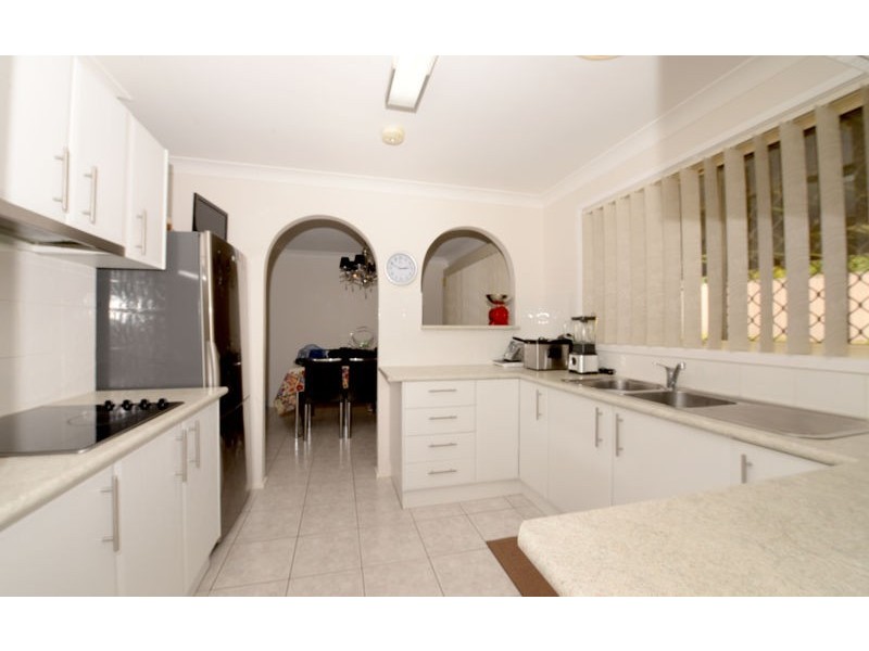 2/60 North Steyne Road, Woodbine NSW 2560