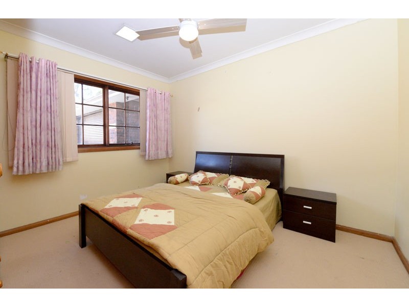 39 Naylor Place, Ingleburn NSW 2565