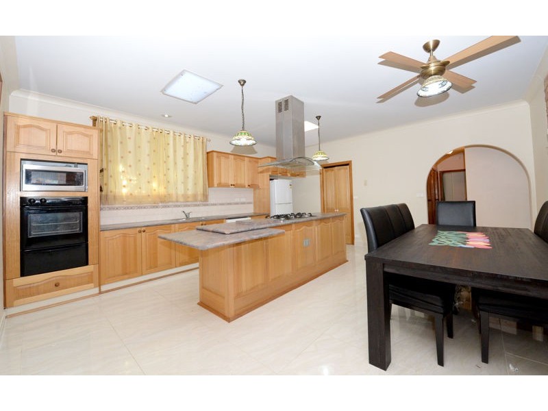 39 Naylor Place, Ingleburn NSW 2565
