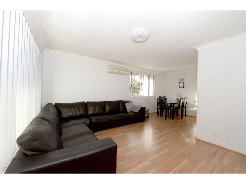 15 Fernlea Place, Canley Heights NSW 2166