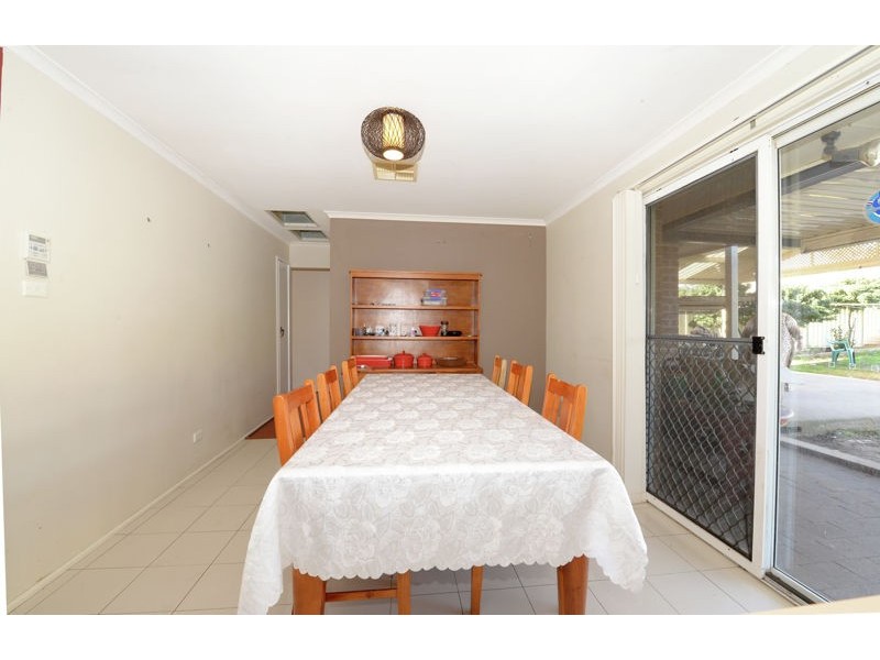 73 Lantana St, Macquarie Fields NSW 2564