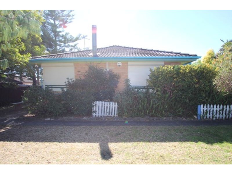 2 Benham Road, Minto NSW 2566