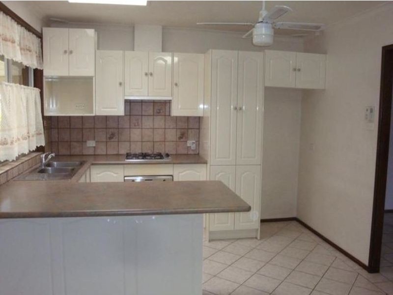 33 Emerson st, Wetherill Park NSW 2164