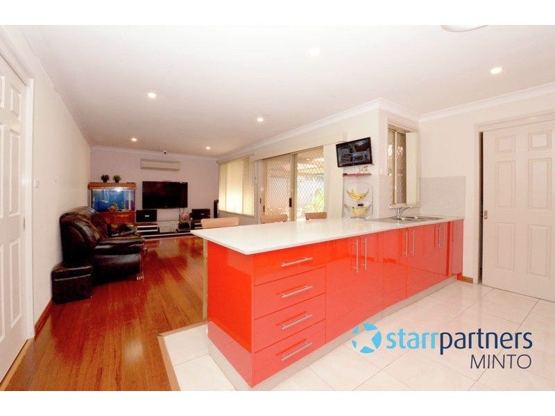 25 Lorikeet Cres, Green Valley NSW 2168
