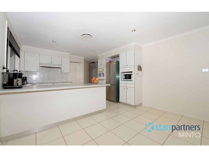4 Cobourg Place, Bow Bowing NSW 2566