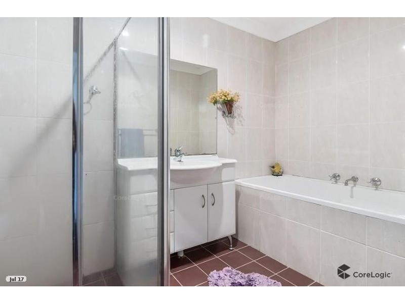 10/27-29 Marjorie Close, Casula NSW 2170