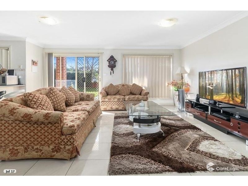 10/27-29 Marjorie Close, Casula NSW 2170