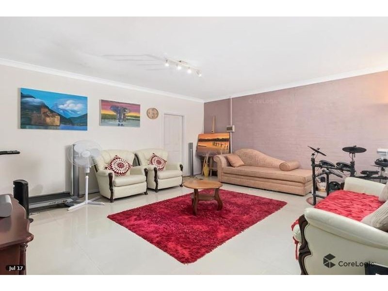 10/27-29 Marjorie Close, Casula NSW 2170