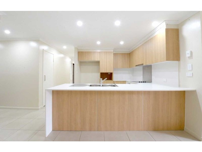11 Squeers place, Ambarvale NSW 2560