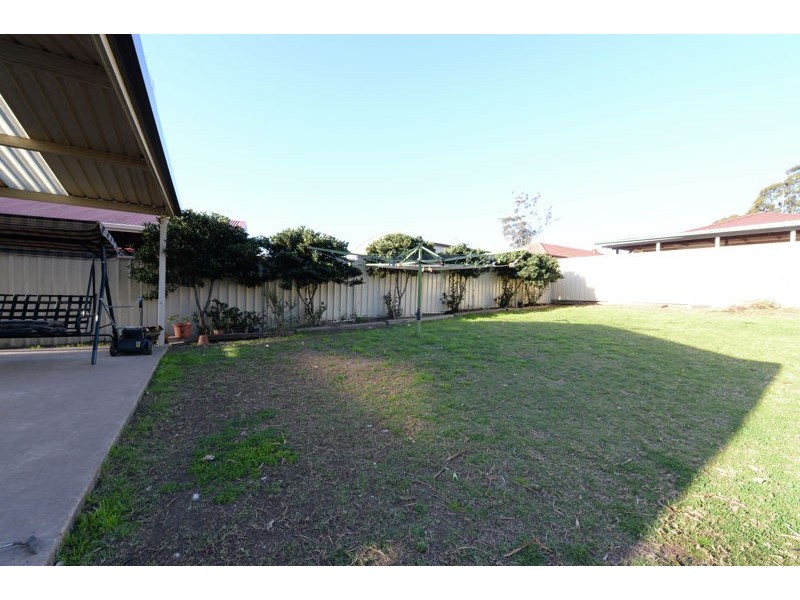 73 Lantana st, Macquarie Fields NSW 2564