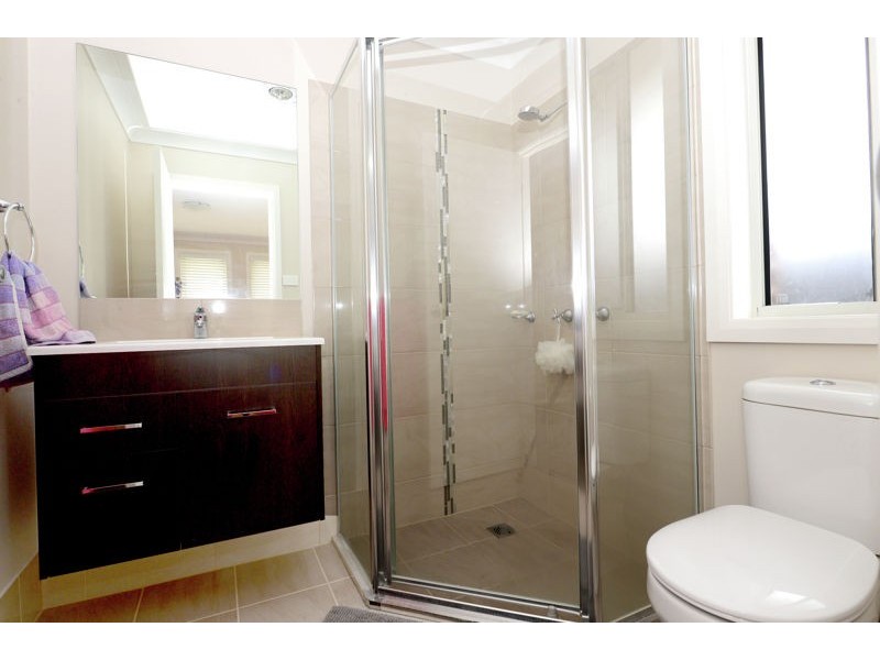 3 Dinant rd, Edmondson Park NSW 2174