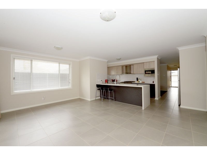 3 Dinant rd, Edmondson Park NSW 2174