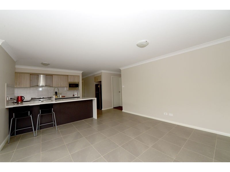 3 Dinant rd, Edmondson Park NSW 2174