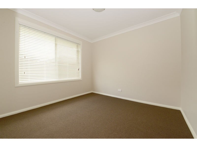 3 Dinant rd, Edmondson Park NSW 2174