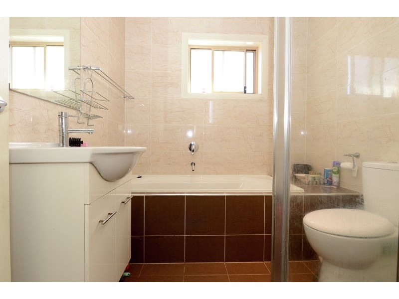 26 Ellery street, Minto NSW 2566