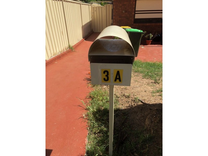 3A Burford street, Minto NSW 2566