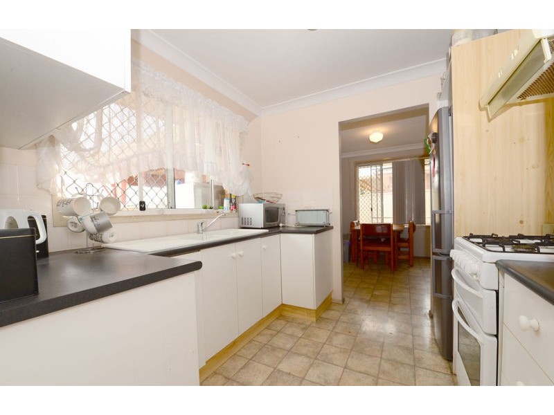 58 Victoria Rd, Macquarie Fields NSW 2564