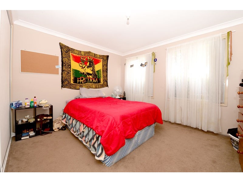 58 Victoria Rd, Macquarie Fields NSW 2564