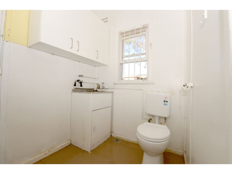 131 The Avenue, Canley Vale NSW 2166