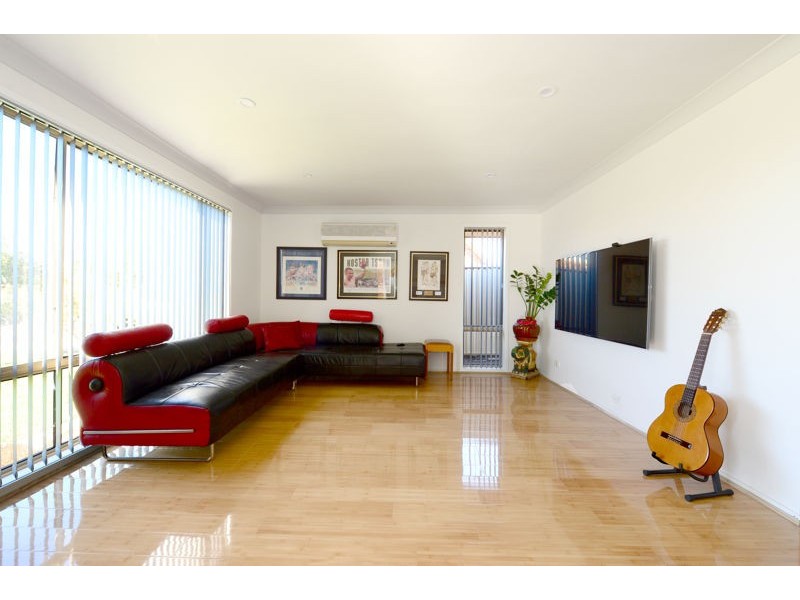 55 Carina Avenue, Hinchinbrook NSW 2168