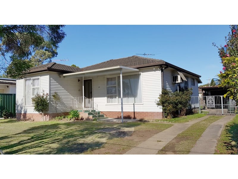 14 Mark St, Canley Heights NSW 2166