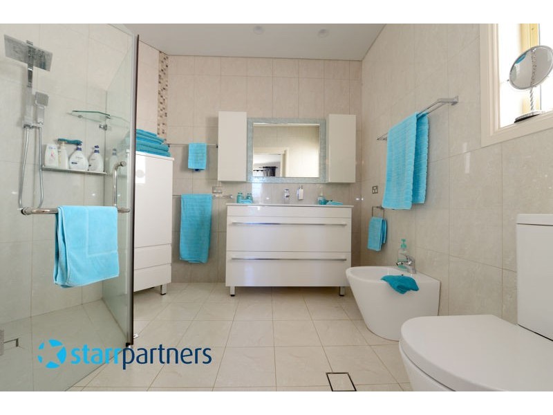 66 Brisbane Road, St Johns Park NSW 2176