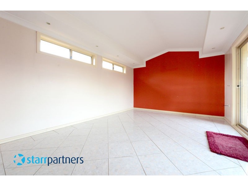 2 Lavender Close, Casula NSW 2170