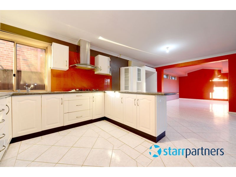 2 Lavender Close, Casula NSW 2170