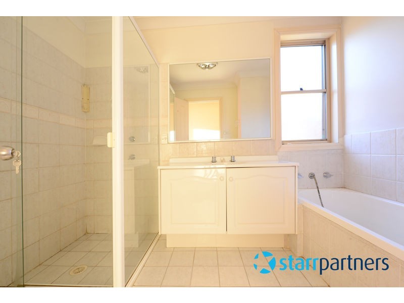 2 Lavender Close, Casula NSW 2170