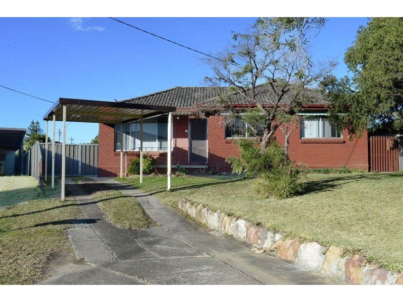 15 Fernlea Place, Canley Heights NSW 2166