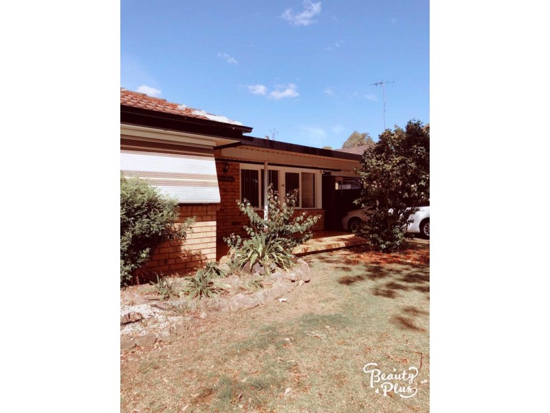 46 The parkway, Bradbury NSW 2560