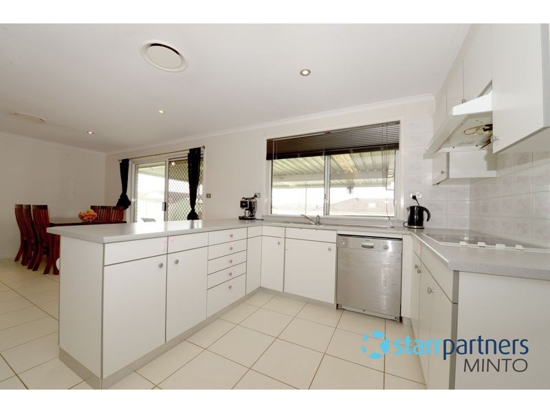 4 Cobourg Pl, Bow Bowing NSW 2566