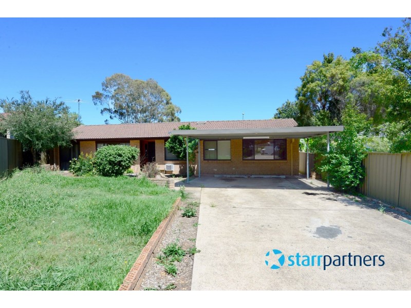 9 Kiriwina Place, Glenfield NSW 2167